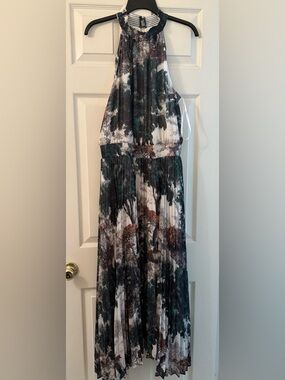 White House Black Market Black and Cream Maxi Dress